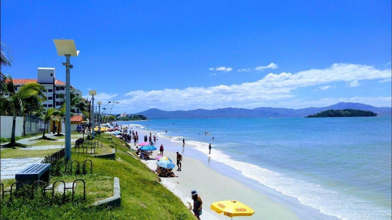 Apartamento Com Vista Do Mar Em Residencial Com Piscina フロリアノポリス エクステリア 写真
