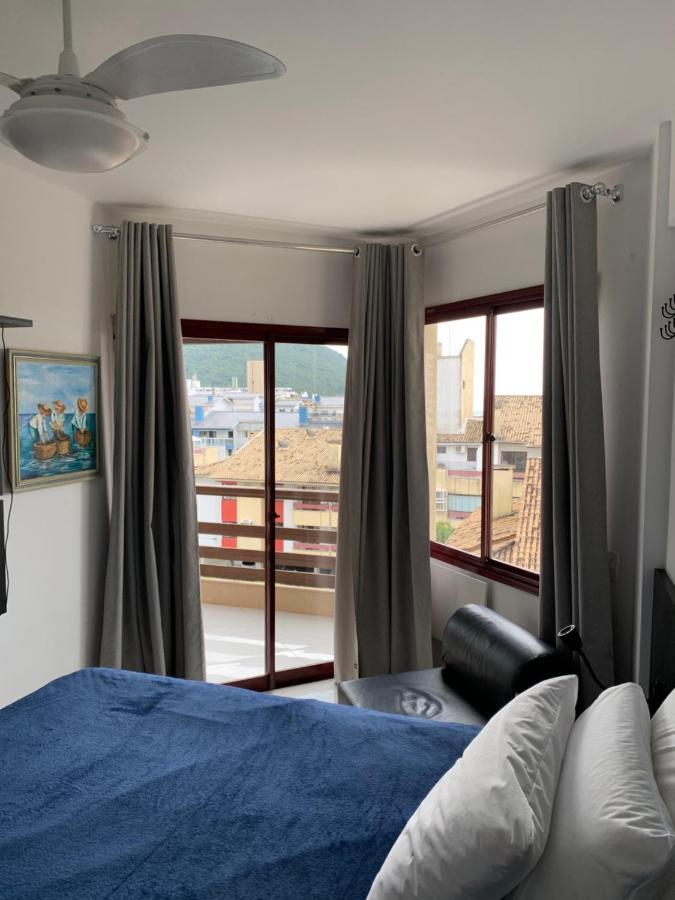 Apartamento Com Vista Do Mar Em Residencial Com Piscina フロリアノポリス エクステリア 写真